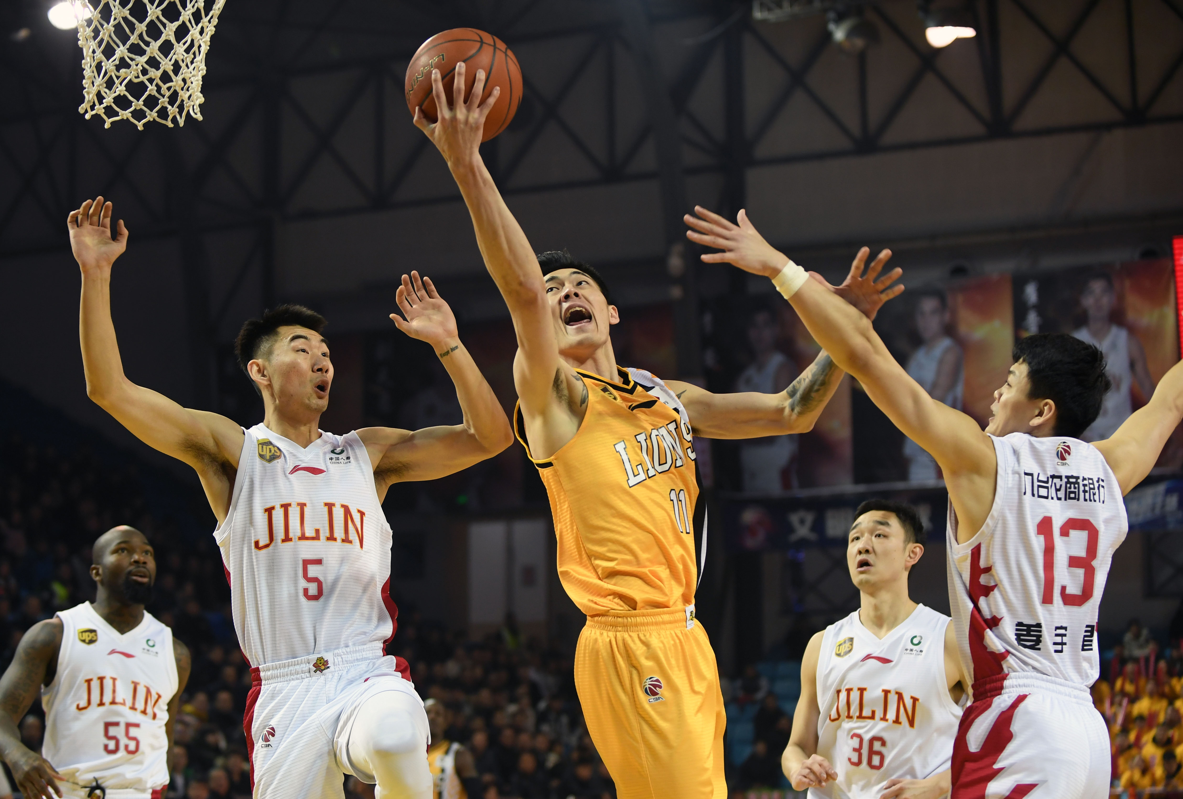 他一度在中 他一度在中