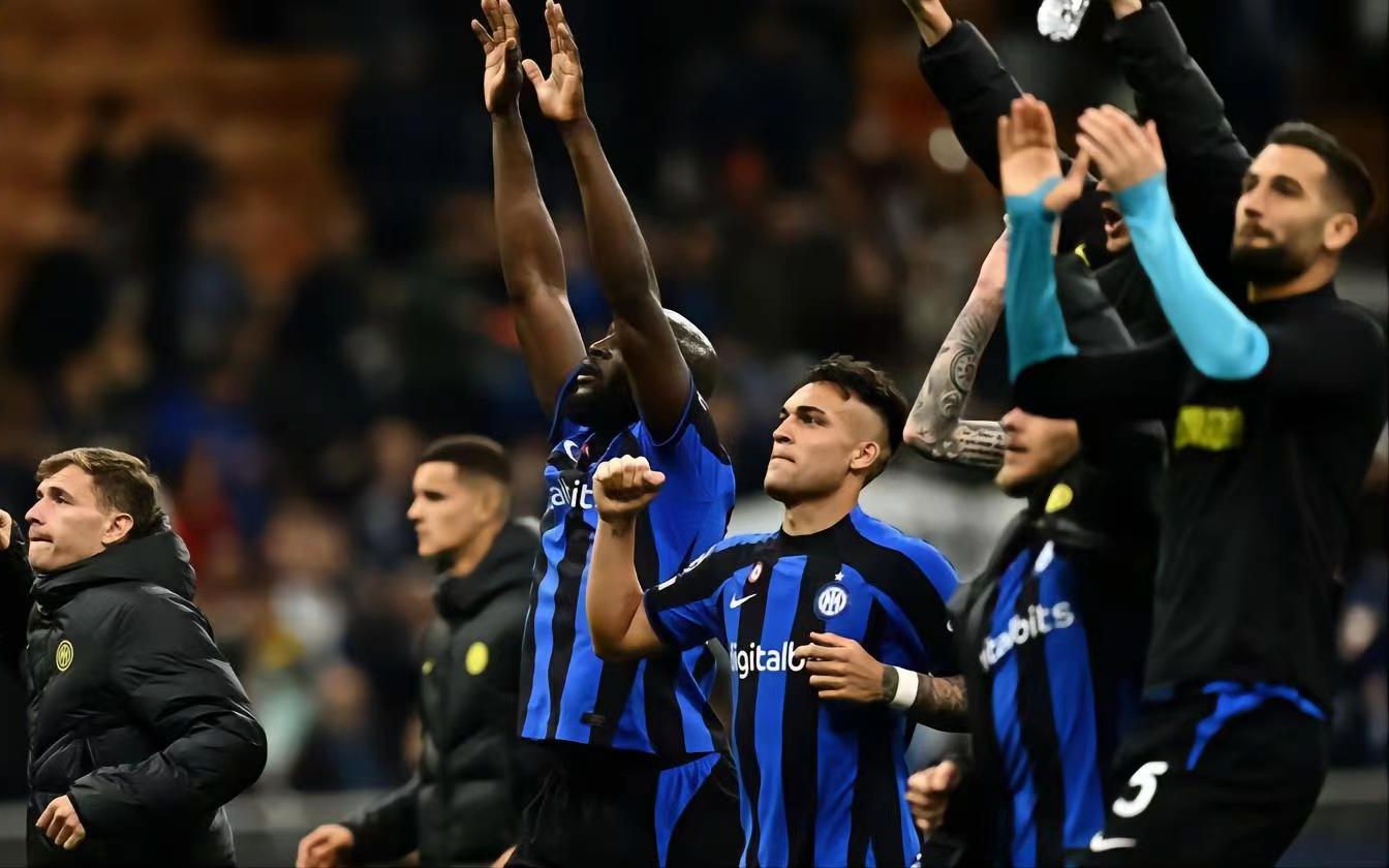 球数量相当 球数量相当